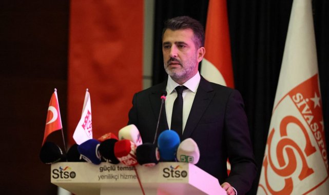 Sivasspor Kulüp Başkanı Karagöl görevinden ayrıldı