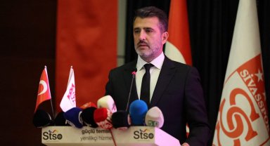 Sivasspor Kulüp Başkanı Karagöl görevinden ayrıldı