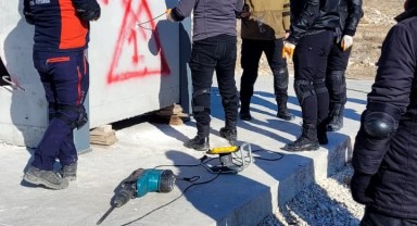 AFAD Karaman Eğitmenleri Çevik Kuvvet Personeline Arama Kurtarma Eğitimi Veriyor