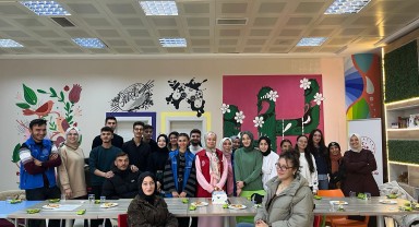 Karaman Gençlik Merkezi Gönüllüler Günü'nü Sevgi ve Müzikle Kutladı