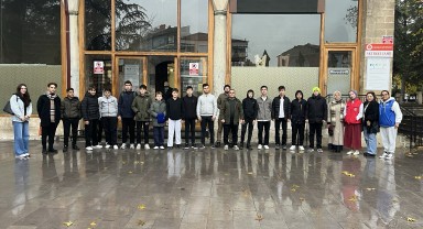 Karaman Gençlik Merkezi, Mevlana Haftası'nda Mümine Hatun'u Ziyaret Etti