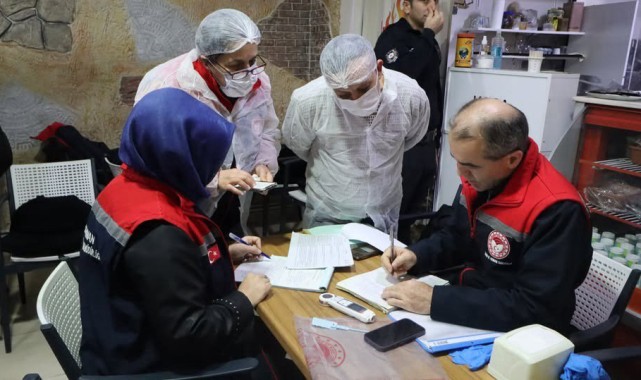 Karaman'da Tavuk Döner İşletmelerine Hijyen Denetimi Yoğunlaştırıldı
