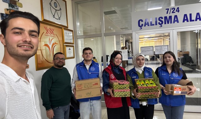 Karaman Gençlik Merkezi Final Haftasında Gençlere Moral İkramları Dağıttı