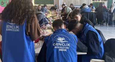 Karaman Gençlik Merkezi'nde Mandala Boyama Etkinliği Gençleri Buluşturdu