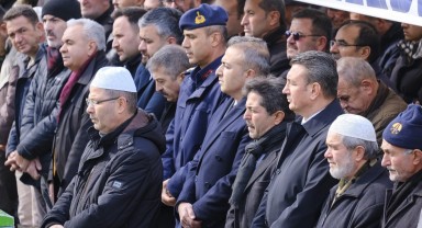 Vali Çiçek, Milletvekili Sağlam'ın Amcasının Cenaze Törenine Katıldı