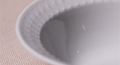 BİM'den 18 Parça Rölfeyli Porselen Yemek Takımı Kampanyası