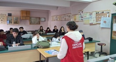 Karaman Liselerinde Gençlik Merkezi Tanıtımları Tam Gaz Devam Ediyor