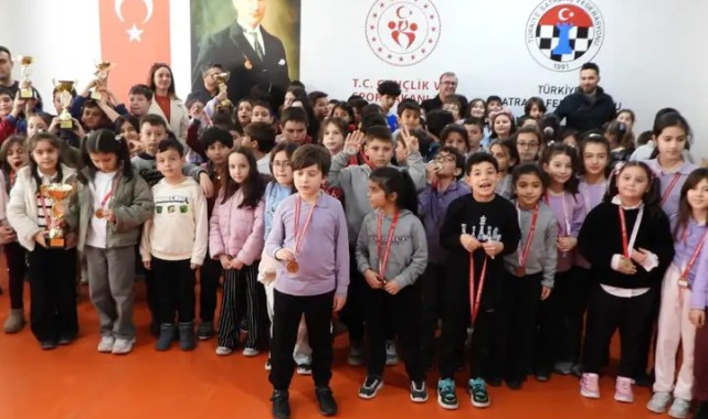 Karaman Okul Sporları Satranç Yarışmaları Tamamlandı