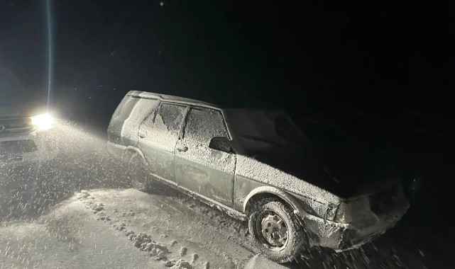 Karaman'da Kar Nedeniyle Mahsur Kalan Aile Kurtarıldı