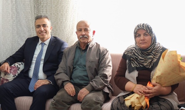 Vali Çiçek, Şehit Mehmet Kızılca'nın Ailesini Ziyaret Etti
