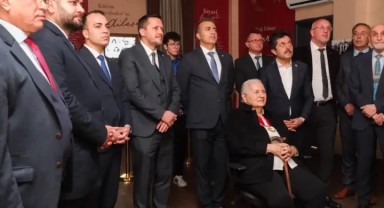 Vali Çiçek ve Milletvekilleri, Timsal Karabekir Yıldıran ile Kazımkarabekir'i Ziyaret Etti