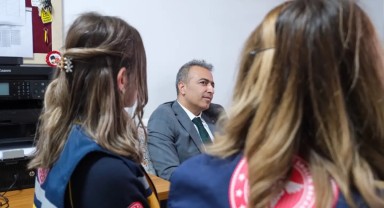 Karaman Valisi Çiçek, Sağlık Çalışanlarının Bayramını Kutladı