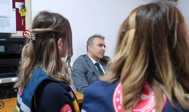 Karaman Valisi Çiçek, Sağlık Çalışanlarının Bayramını Kutladı