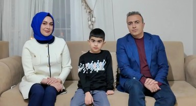 Karaman Valisi Hayrettin Çiçek ve Eşi Berna Çiçek, DMD Hastası Toprak Doğan'ı Ziyaret Etti