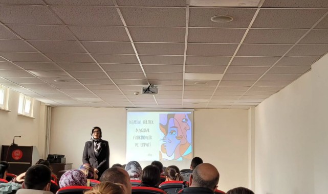 Karaman'da Duygusal Farkındalık ve Empati Eğitimi Verildi