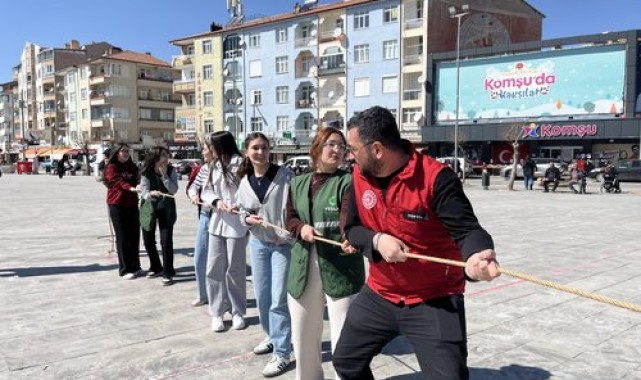 Karaman'da Gençler Yeşilay ile Sokak Oyunlarında Buluştu