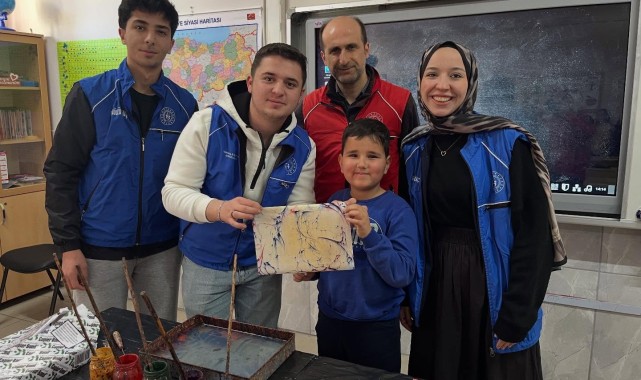 Karaman'da Minik Eller Fırça Tutarak Sanatla Tanıştı