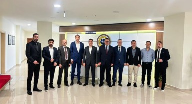 KMÜ Heyeti, Karaman TSO Başkanı Alkan'ı Ziyaret Etti