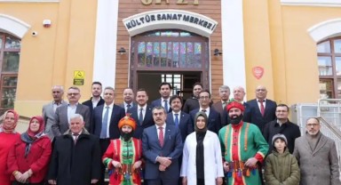 Milli Eğitim Bakanı Tekin, Karaman'da Maarif Müzesi'ni Ziyaret Etti