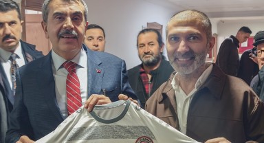 Milli Eğitim Bakanı Yusuf Tekin, Karaman FK Başkanı Murat Çolakoğlu ile Buluştu