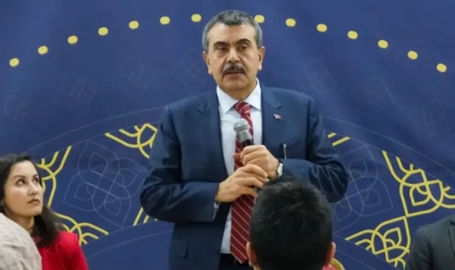 Milli Eğitim Bakanı Yusuf Tekin Karaman'da Öğretmen ve Öğrencilerle İftar Yaptı