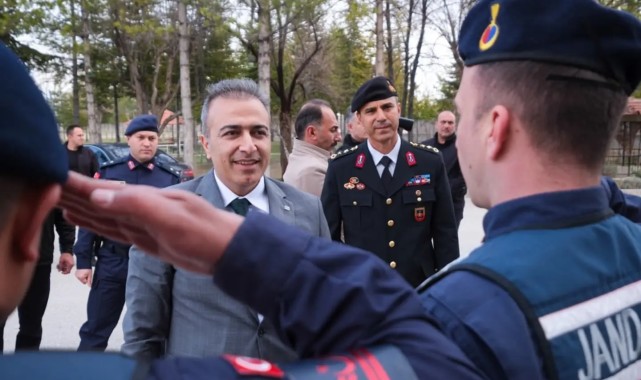 Vali Çiçek, Jandarma Merkez İlçe Komutanlığını Ziyaret Etti