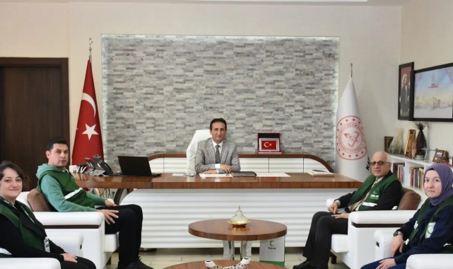 Yeşilay'dan Karaman İl Milli Eğitim Müdürü Mehmet Çalışkan'a Ziyaret