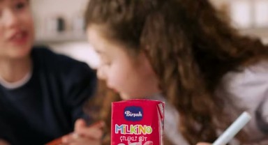 A101'den Çilekli Süt Lezzeti: Milkino Yeniden Raflarda