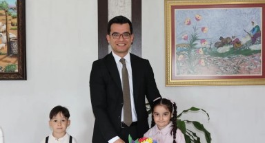 Ayrancı Kaymakamı Bünyamin İLkay, 23 Nisan'da Makamı Çocuklara Devretti