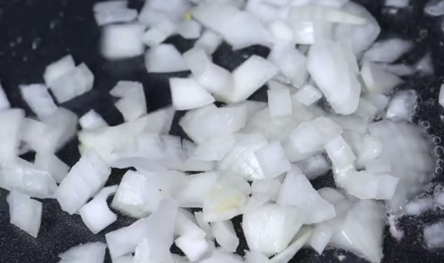 BİM'den Yeni Ürün: Mutfağım Sivri Bamya Raflarda Yerini Aldı