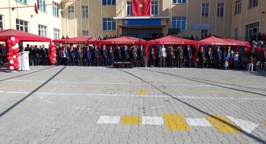 Ermenek'te Cumhuriyet Bayramı'nın 102. Yılı Coşkuyla Kutlandı