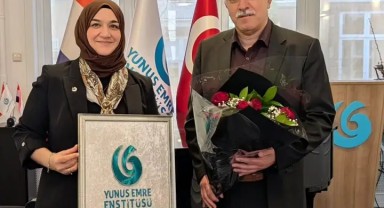 Hollanda Karamanlılar Federasyonu'ndan Amsterdam Yunus Emre Enstitüsü Müdürü'ne Ziyaret