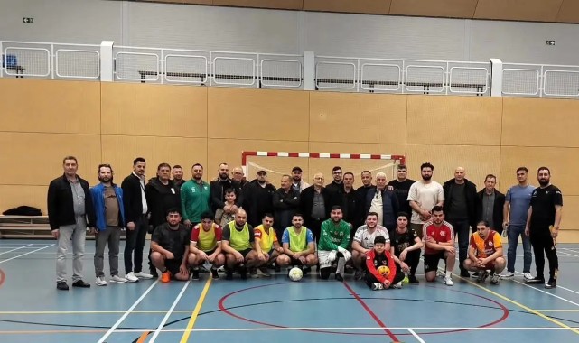 Hollanda Sudurağı Derneği'nden Gençlere Yönelik Salon Turnuvası