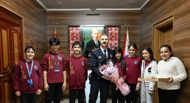 Karaman Emniyet Müdürü Mehmet Turhan'a Okul Ziyareti