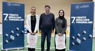 Karaman'da Lise Münazara Yarışması Tamamlandı: Dereceye Giren Gençler Kutlandı