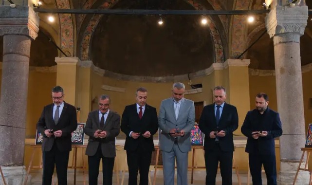 Karaman'da 'Savaşta Kadın Olmak' Resim Sergisi Açıldı