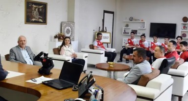 Karamanlı Öğrenciler Yunanistan'da Robot Yarışmasında Dünya Şampiyonu Oldu