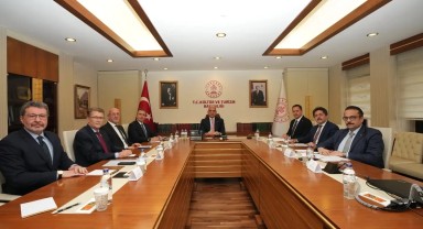 Türk Dili ve Kültürünün Geleceği Masaya Yatırıldı