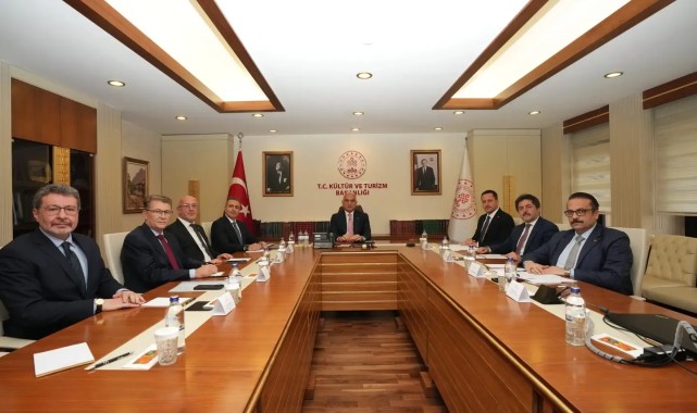 Türk Dili ve Kültürünün Geleceği Masaya Yatırıldı