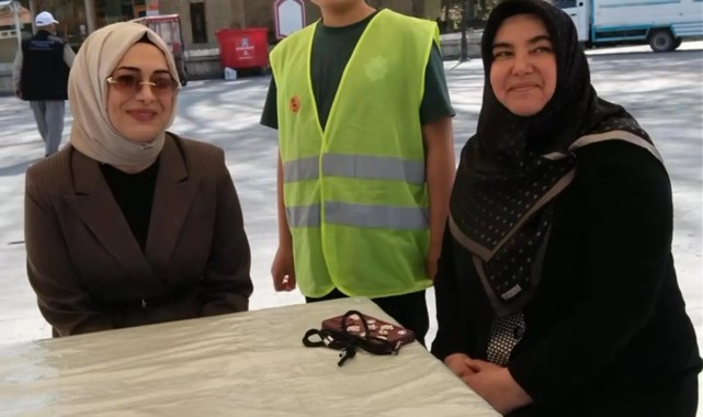 Vali Eşi Berna Çiçek, DMD Hastası Toprak Doğan İçin Düzenlenen Kermesin Açılışını Yaptı