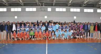 Ermenek'te Ortaokullar Arası Futsal Turnuvası Finali Oynandı