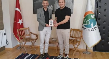 Genç Yazar İbrahim Emre Opruklu, Ermenek Belediye Başkanı Mustafa Bozcu'yu Ziyaret Etti