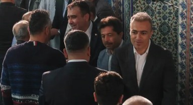 Karaman Valisi Hayrettin Çiçek Bayram Namazını İmam-ı Azam Camii'nde Kıldı