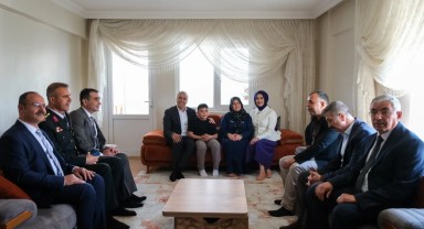 Karaman Valisi Hayrettin Çiçek ve Eşi Gaziyi Ziyaret Etti