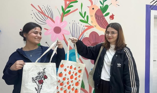 Karaman'da Gençlik Haftası Kapsamında Çantalara Hayal İşlendi