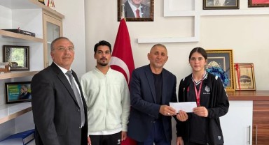 Kazımkarabekir Ortaokulu Öğrencisi Ecrin Arısoy Taekwondo'da Derece Aldı