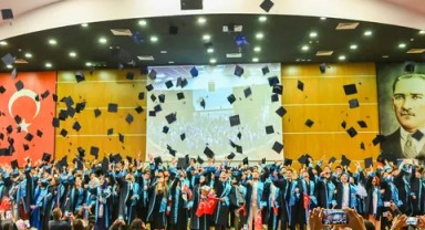 KMÜ'den Mezun Olan Teknik Bilimler Öğrencileri Yeni Hayatlarına Uğurlandı