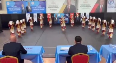 Piri Reis İlkokulu Halk Oyunları Ekibi Bölge Finallerinde Birinci Oldu