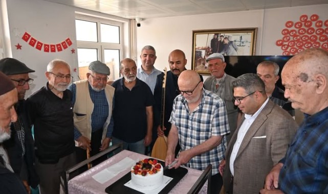 Dursun Fakih Huzurevi'nde Babalar Günü Kutlaması