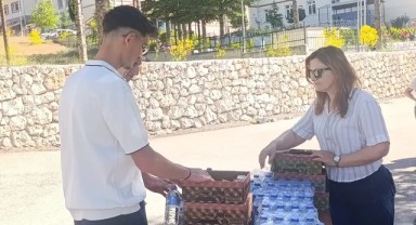 Ermenek Belediyesi'nden YKS'ye Giren Öğrencilere ve Ailelerine İkram